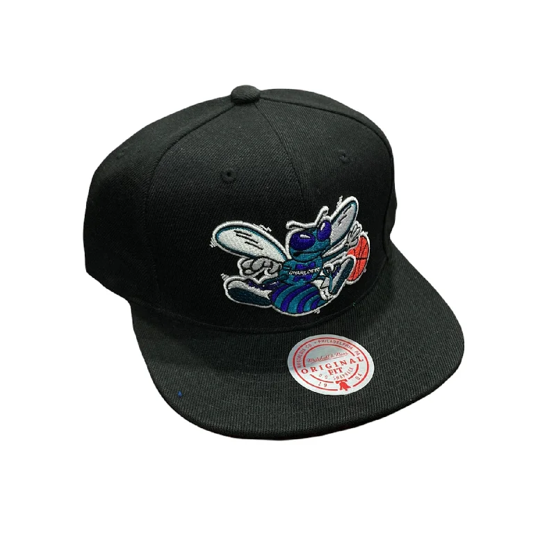 Bright Straw HatsMitchell & Ness Nba Hwc Charlotte Hornets Core Basic Snapback (Black)
