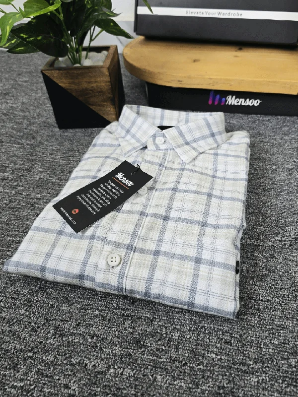 Men's Designer Dress Shirts for High-End FashionAll the light lines in the box Check Shirt- 100% Cotton Comfort Men's Designer Dress Shirts for High-End FashionAll the light lines in the box Check Shirt- 100% Cotton Comfort