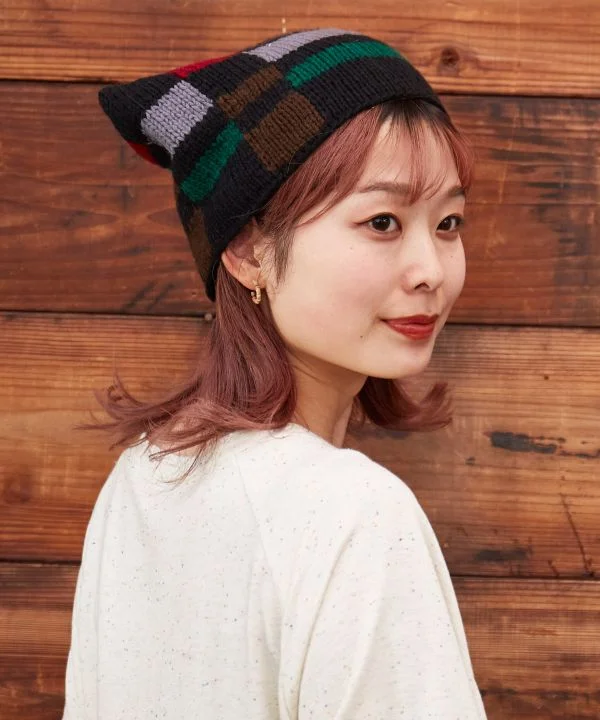 Embroidered Baseball CapsDeep Color Block Beanie