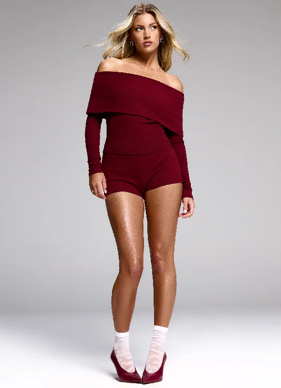 Men's Pants with Patch PocketsSpectate Mini Shorts - Maroon