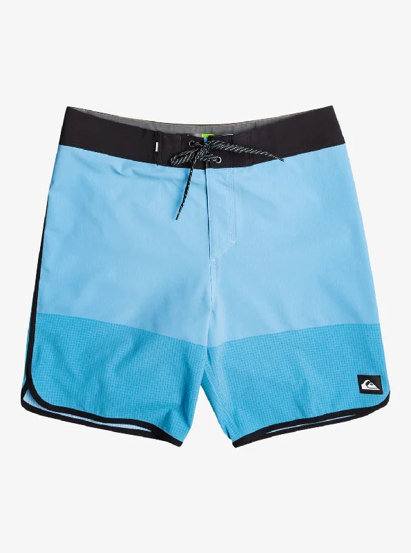 Men's Patterned Pants with Geometric DesignsHighline Scallop 19" Boardshorts - Azure Blue