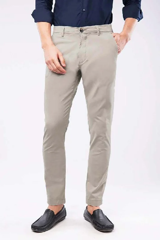 Men's Pants with Pleated FrontsSlim Fit Chinos - Classic White