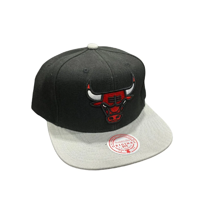 Wide-Brimmed Sun HatsMitchell & Ness Nba Chicago Bulls Core Basic Snapback (Black/Grey) Wide-Brimmed Sun HatsMitchell & Ness Nba Chicago Bulls Core Basic Snapback (Black/Grey)
