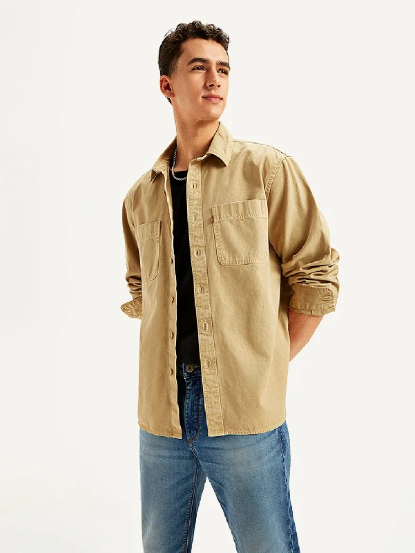 Men's Checkered Shirts for a Retro FeelMen's Solid Straight Fit Denim Shirt