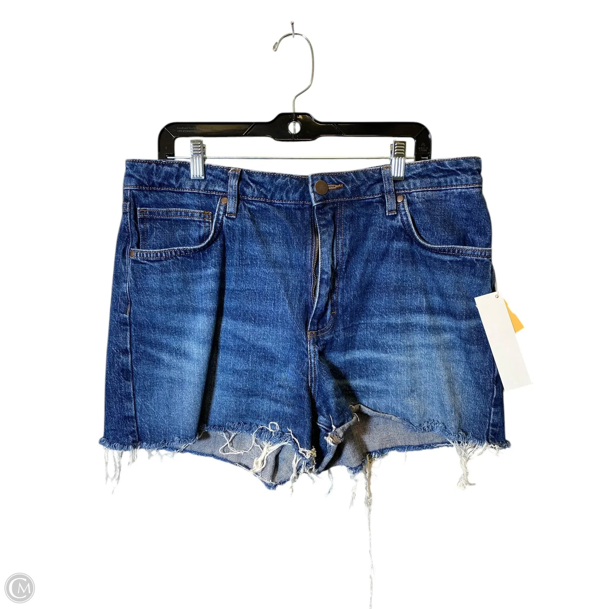 Stylish Men's Cargo PantsShorts By Wrangler In Blue Denim, Size: 16