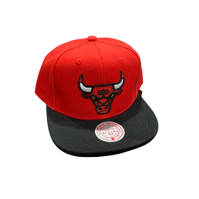 Affordable Winter HatsMitchell & Ness Nba Chicago Bulls Core Basic Snapback (Red/Black)