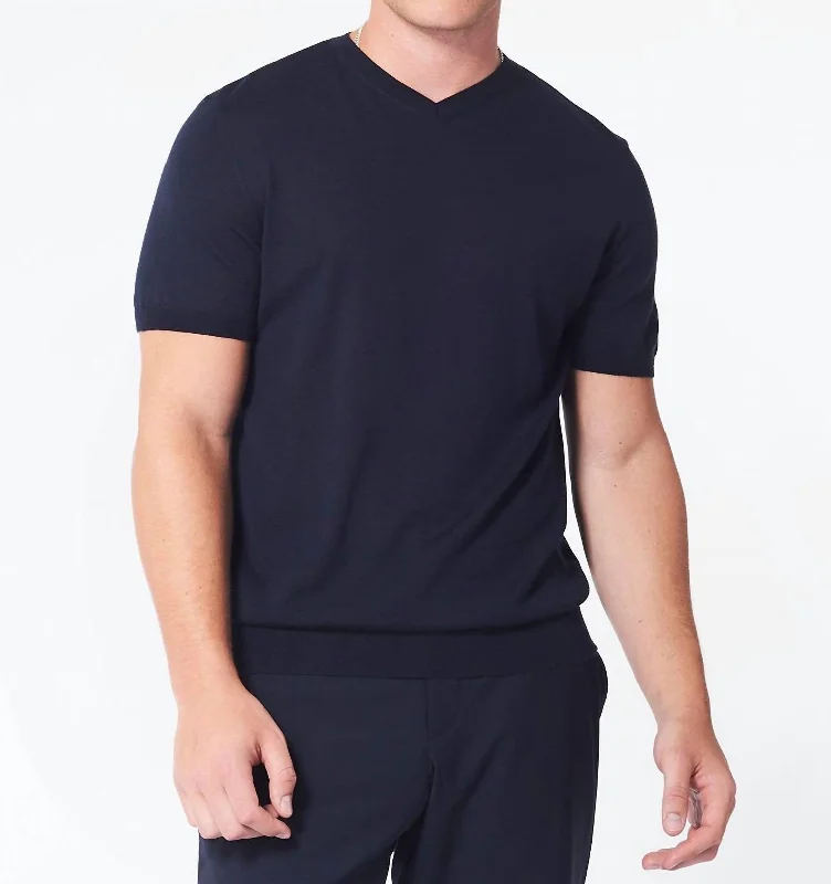 Men's Shirts with Tab CollarsHigh V-Neck T-Shirt In Midnight Blue