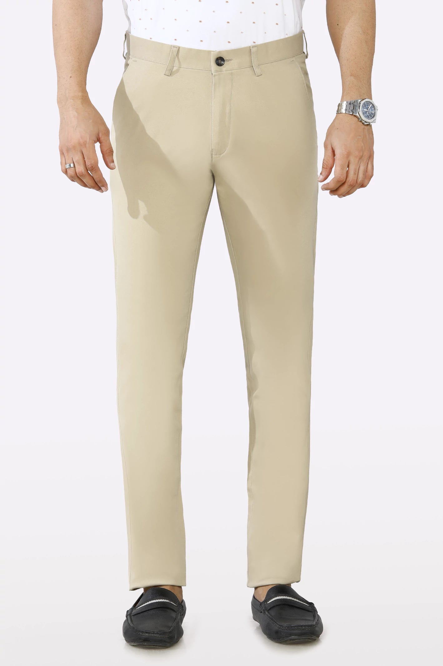 Men's Elastic-Waisted Pants for Easy MovementLight Khaki Smart Fit Cotton Chino