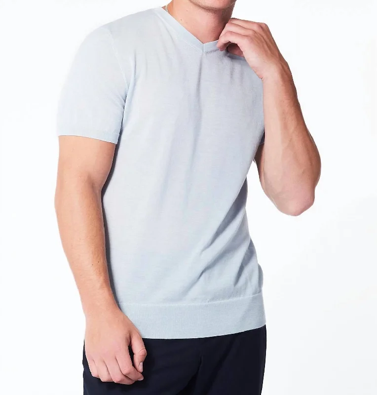 Men's Shirts with Pin CollarsHigh V-Neck T-Shirt In Ice Blue