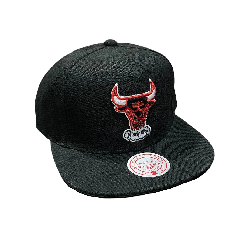 Cool Snapback HatsMitchell & Ness Nba Chicago Bulls Core Basic Snapback (Black)