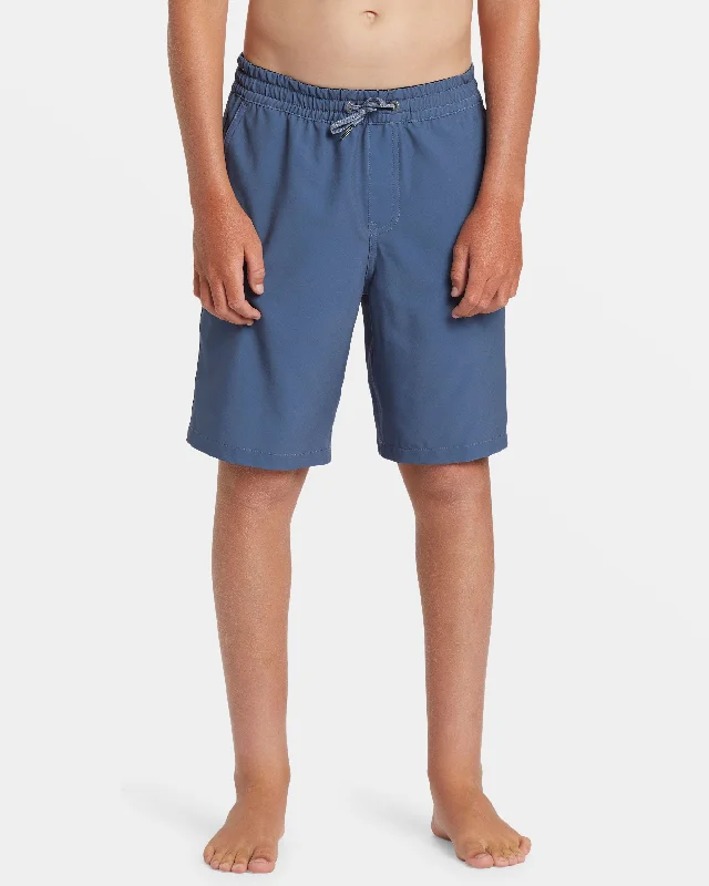 Men's Unique and Designer Bottom Wear for a Statement LookBoys 8-16 Taxer Amphibian 17" Hybrid Shorts - Vintage Indigo Men's Unique and Designer Bottom Wear for a Statement LookBoys 8-16 Taxer Amphibian 17" Hybrid Shorts - Vintage Indigo