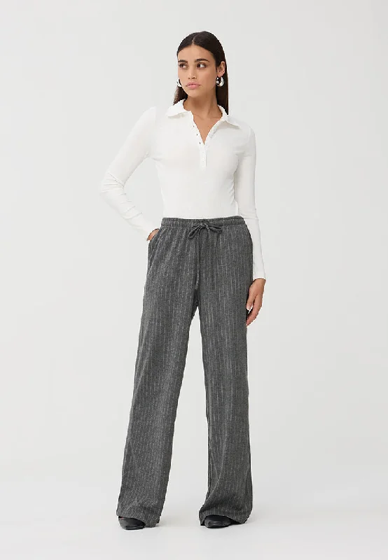 Men's Pants with Stain-Resistant TreatmentWoman's  Long pants