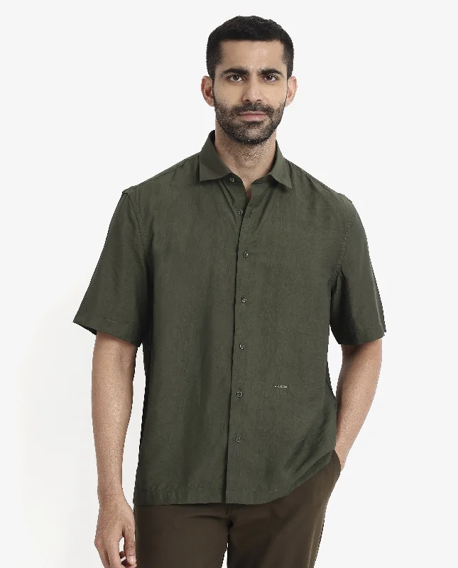 Men's Timeless Dress Shirts for Enduring StyleRare Rabbit Men Blois Dark Green Viscose Nylon Fabric Short Sleeve Slim Fit Plain Shirt Men's Timeless Dress Shirts for Enduring StyleRare Rabbit Men Blois Dark Green Viscose Nylon Fabric Short Sleeve Slim Fit Plain Shirt
