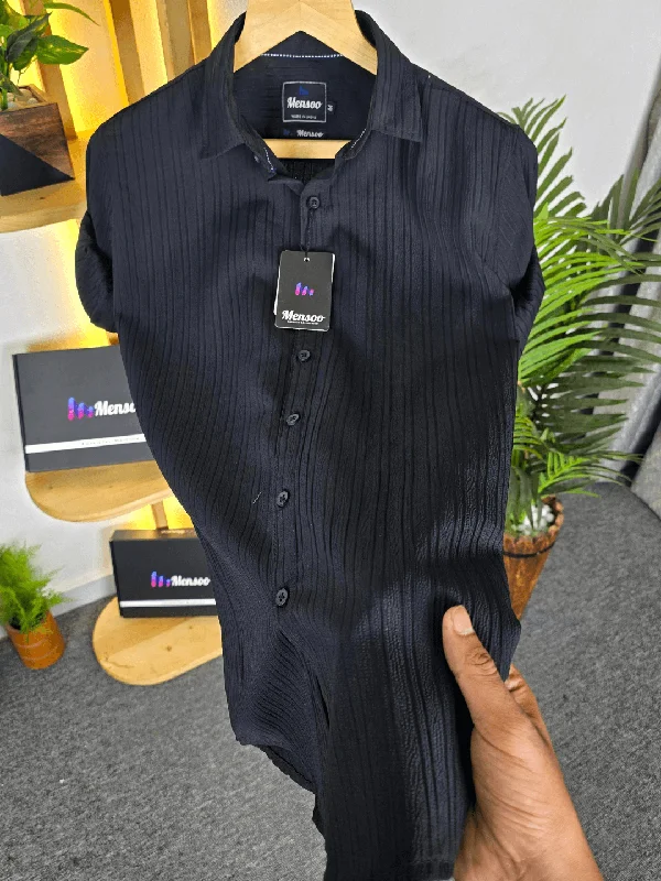 Layered Men's Henley ShirtsEmboss Self Lining Shirt Black