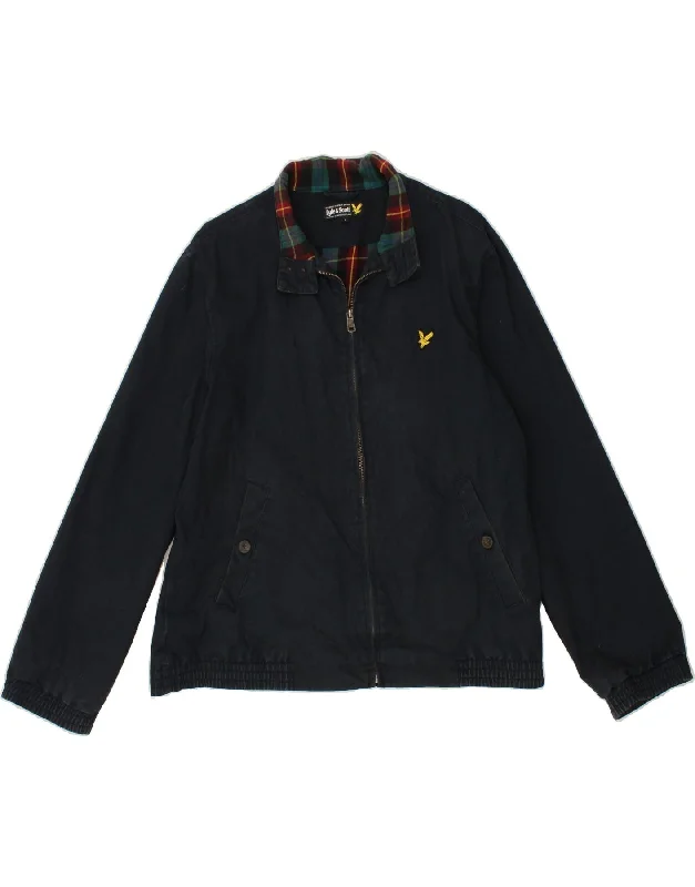 Men's Coats with Hand WarmersLYLE & SCOTT Mens Utility Jacket UK 40 Large Navy Blue Cotton Men's Coats with Hand WarmersLYLE & SCOTT Mens Utility Jacket UK 40 Large Navy Blue Cotton